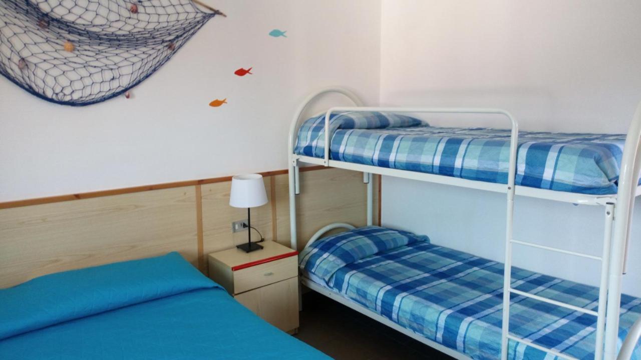 Hotel Lupo Di Mare 마리나 디 카스타녜토 카르두치 외부 사진